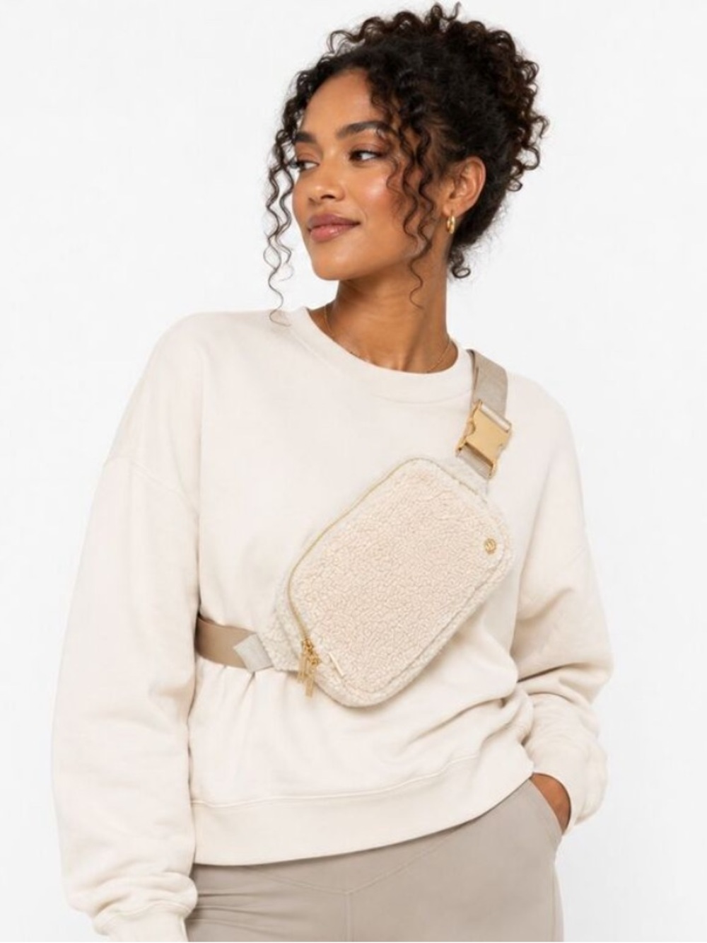 lululemon Athletica Everywhere Belt Bag Crossbody Sherpa Fleece White & Gold NWT